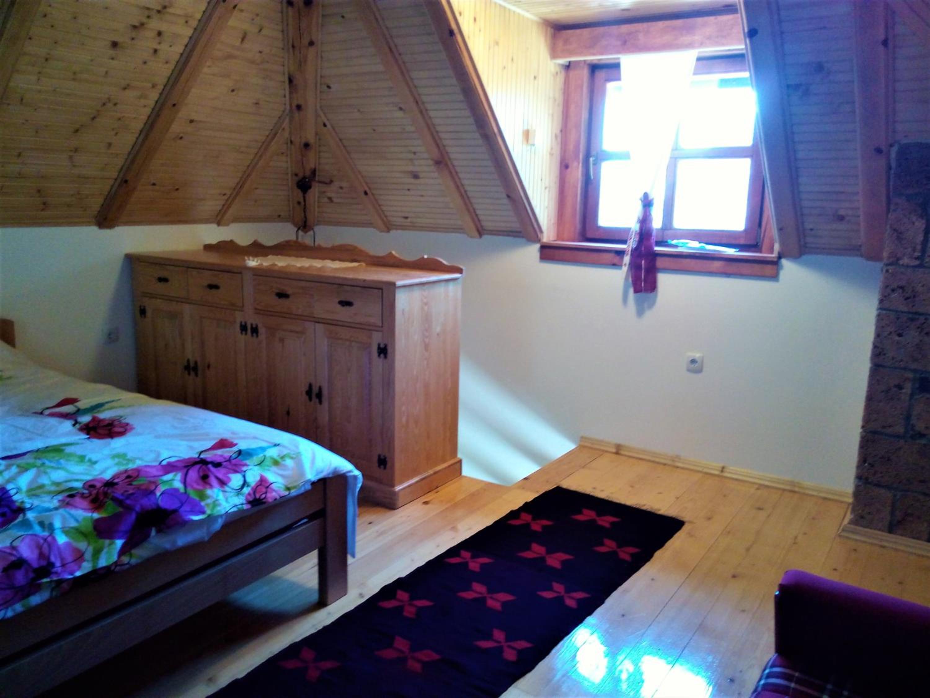 Photo 52