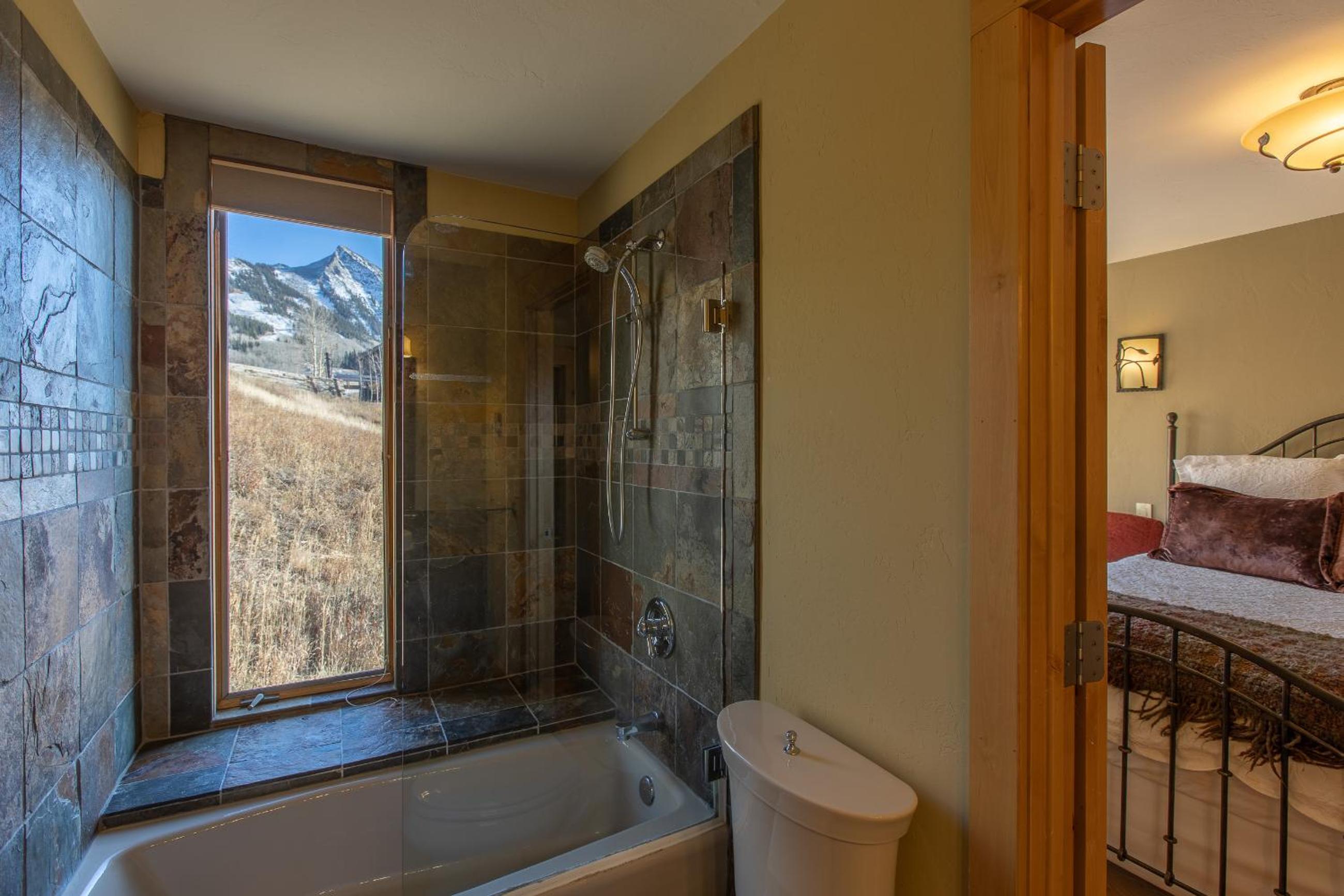 Nordic Inn - Property Image 9