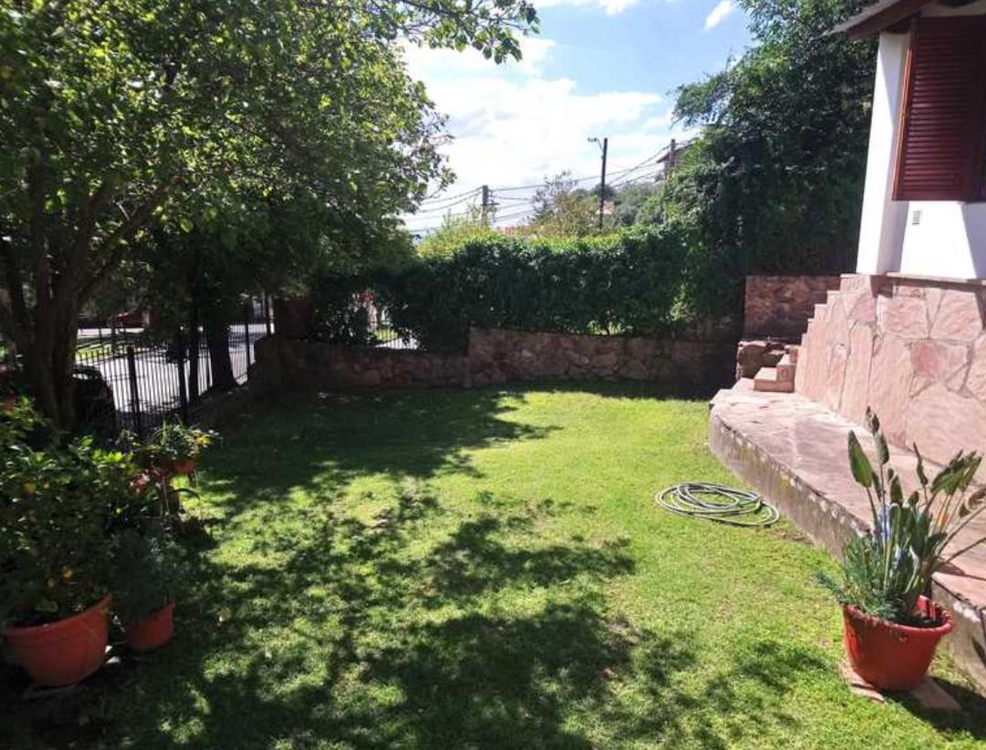 Carlos Paz Colinas House