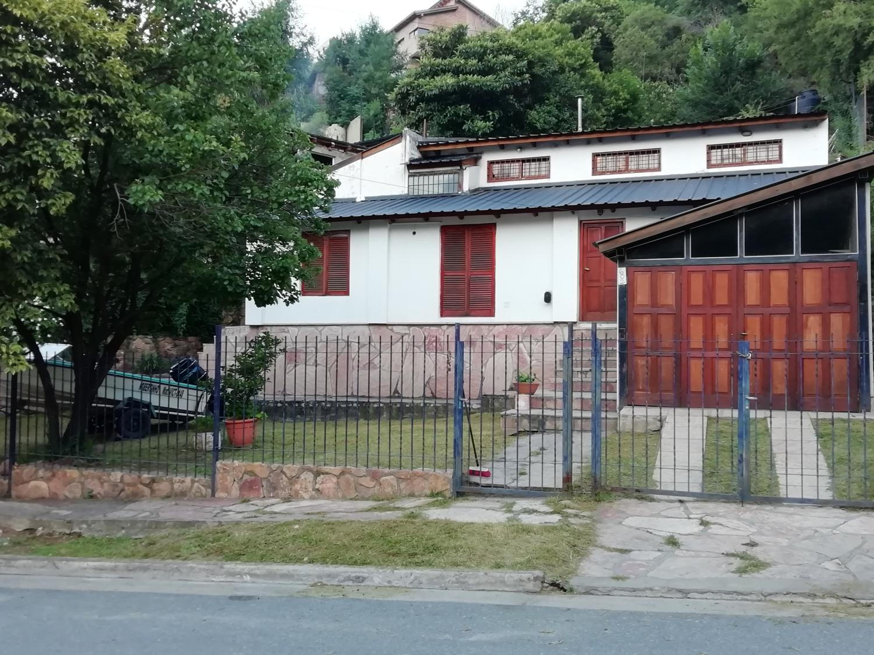 Carlos Paz Colinas House
