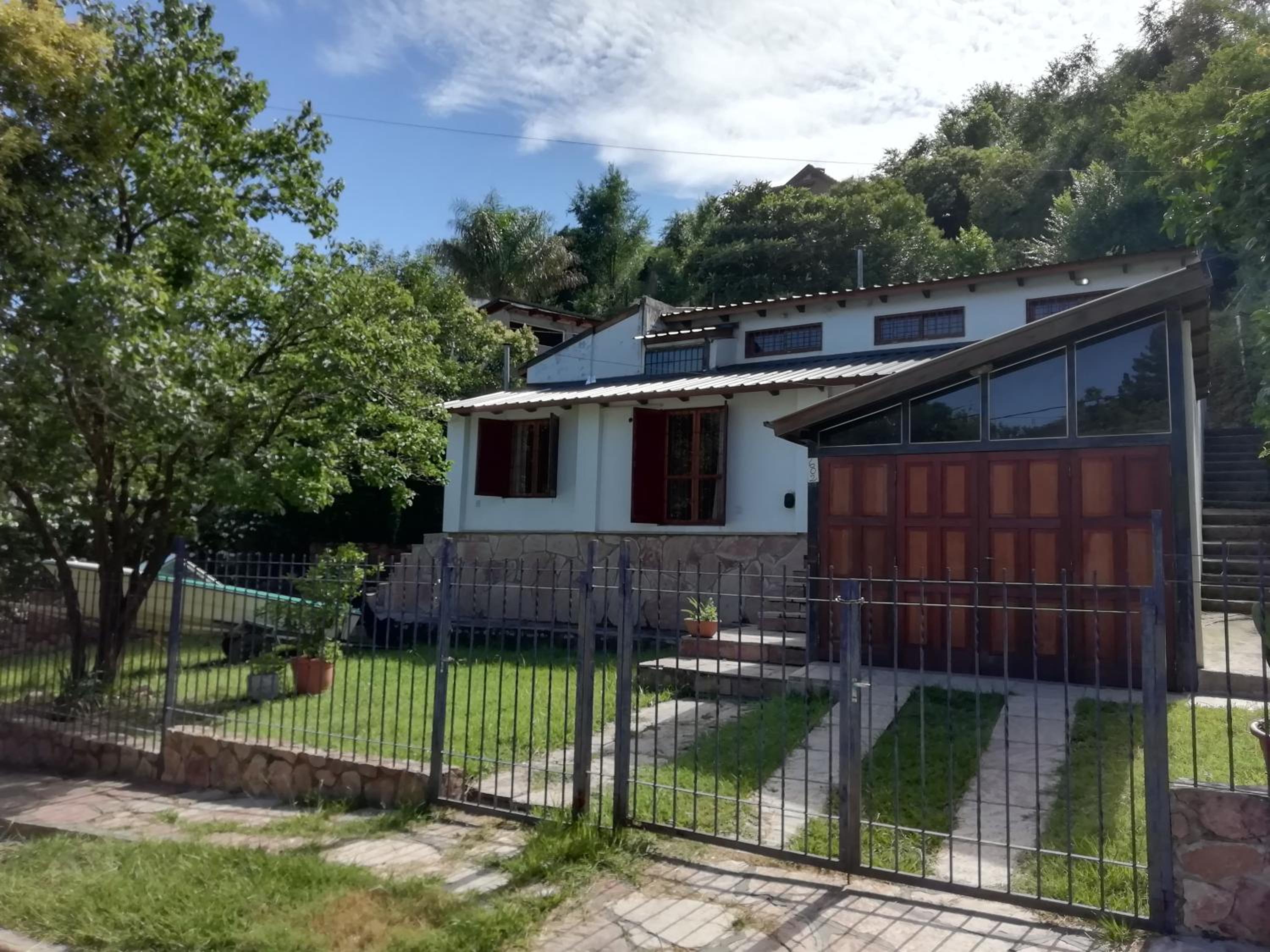 Carlos Paz Colinas House