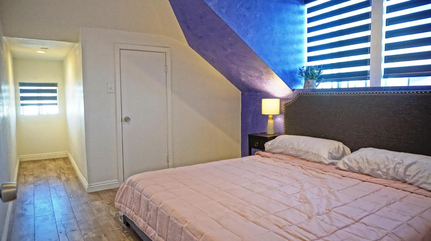 The Red Guest House in Downtown Los Angeles