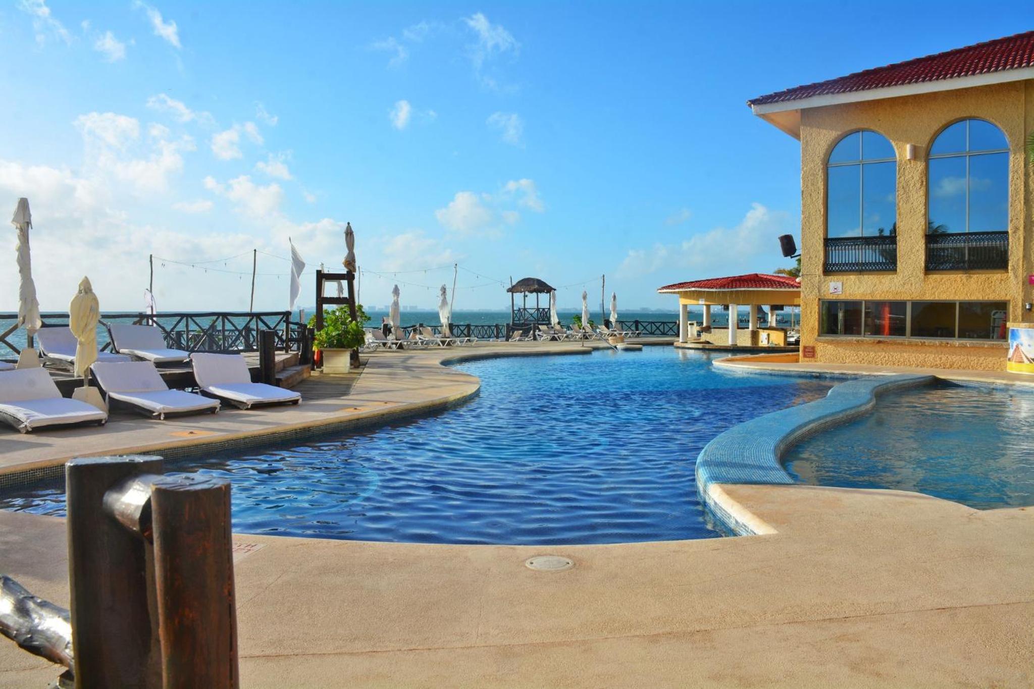 All Ritmo Cancun Resort & Water Park