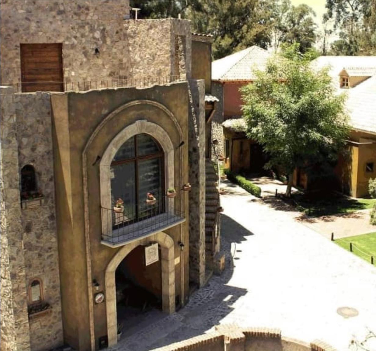 Loft Santiago Val’quirico view 2
