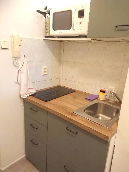 Cozy studio in the heart of old Prague near the Charles Bridge