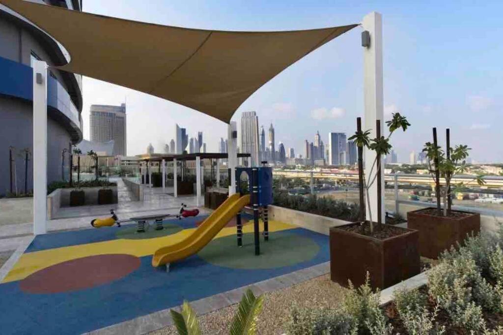 Luxury living & Fully-furnished 3 Bedroom Apartment next to Dubai Mall