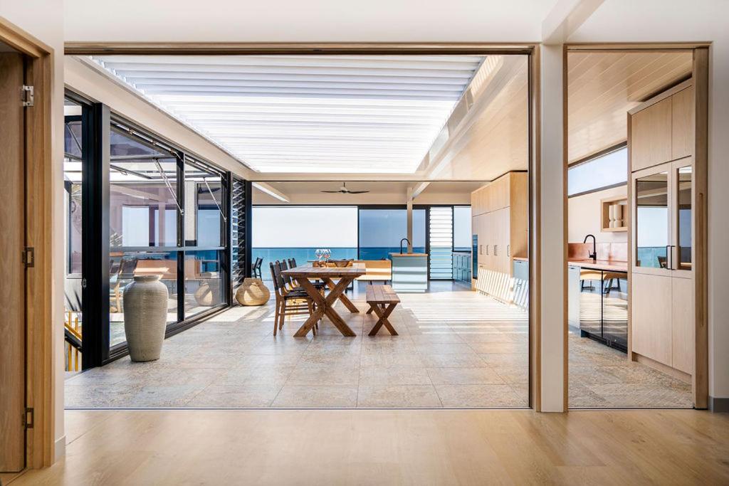 Elegant Beach House & Whale Watching Gem