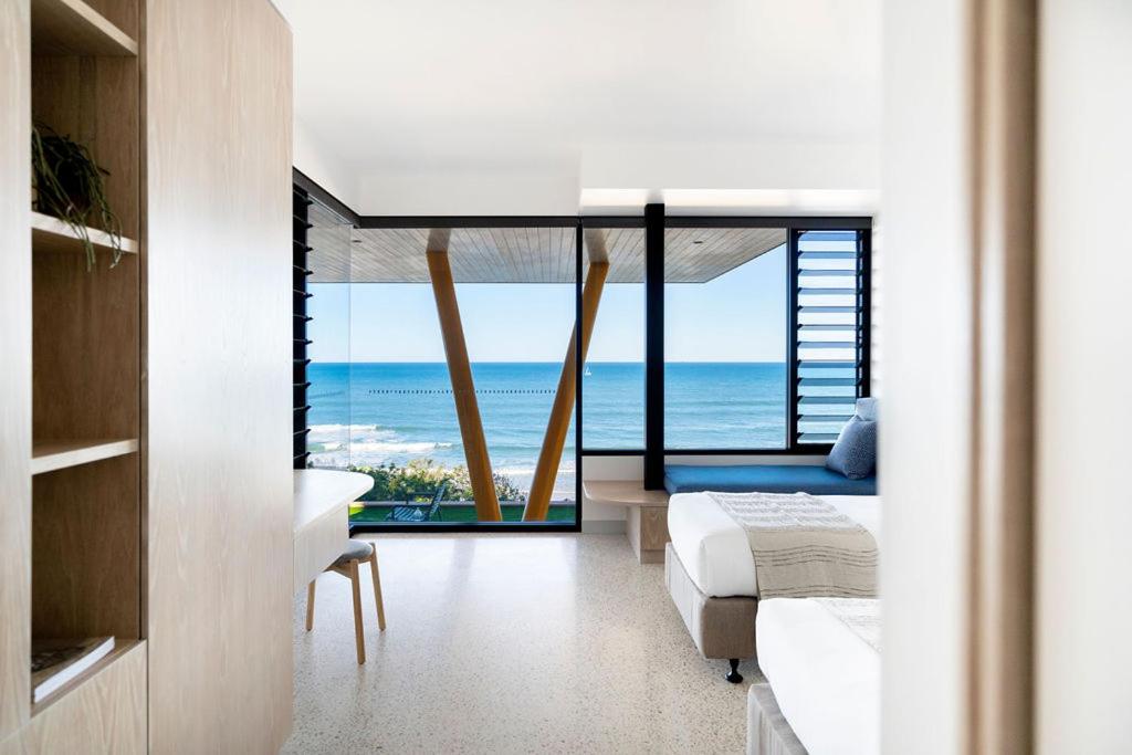 Elegant Beach House & Whale Watching Gem