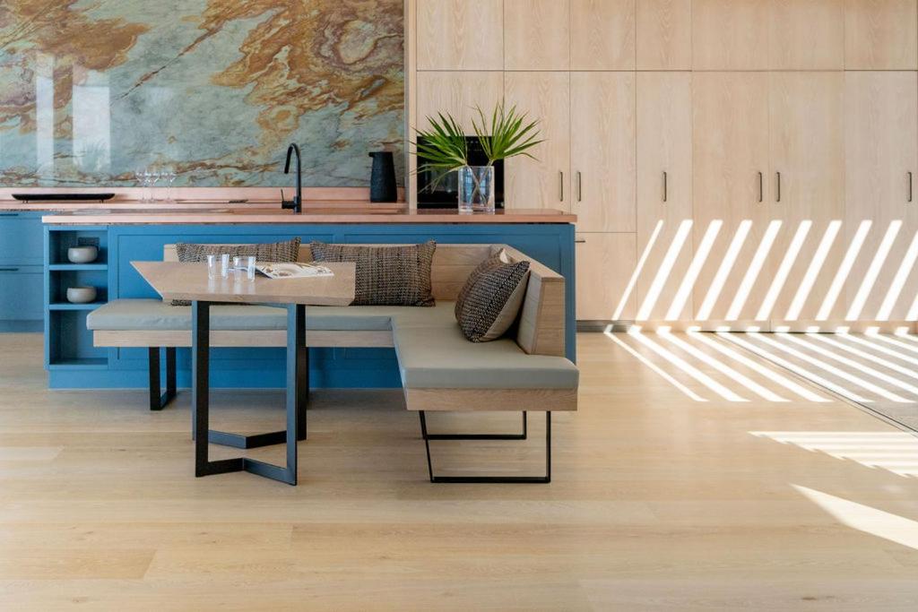 Elegant Beach House & Whale Watching Gem