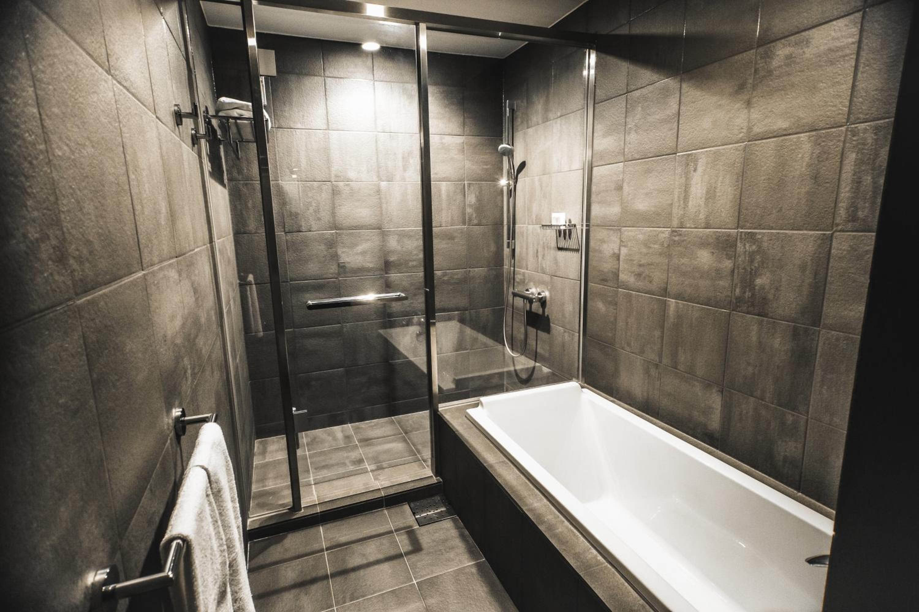 Toyama Vacations - Oarks Canal Park Hotel Toyama - Property Image 2