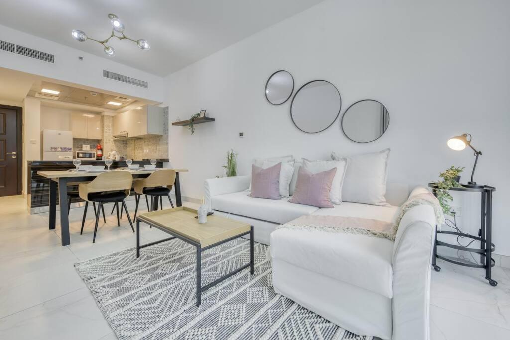 Chic spacious 1 BR apartment in Dubai South.