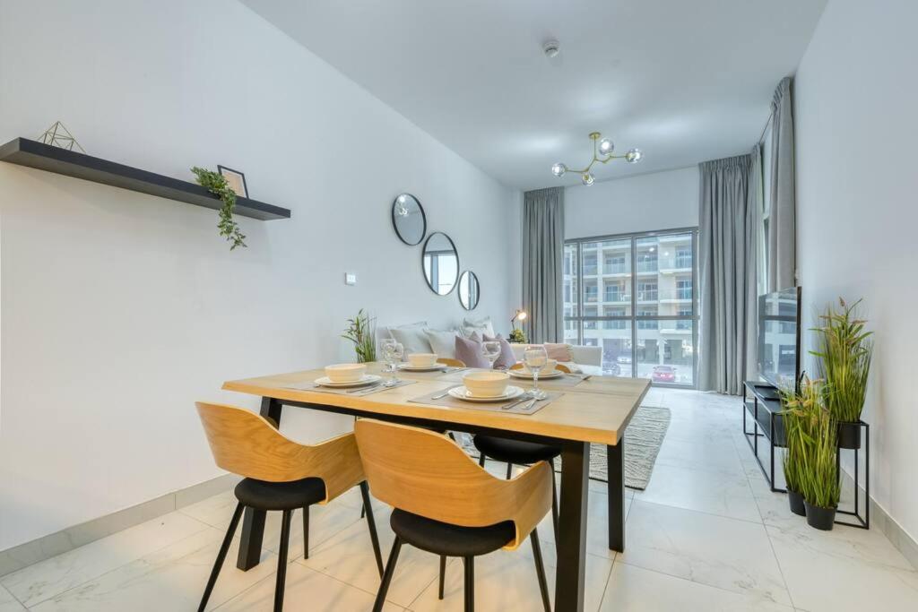 Chic spacious 1 BR apartment in Dubai South.