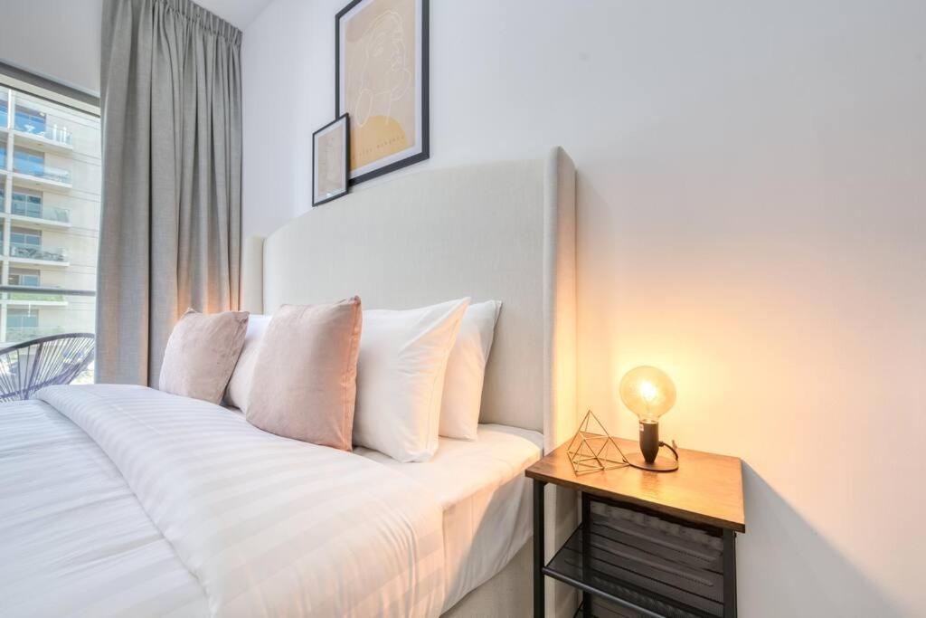 Chic spacious 1 BR apartment in Dubai South.