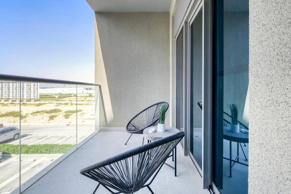 Chic spacious 1 BR apartment in Dubai South.