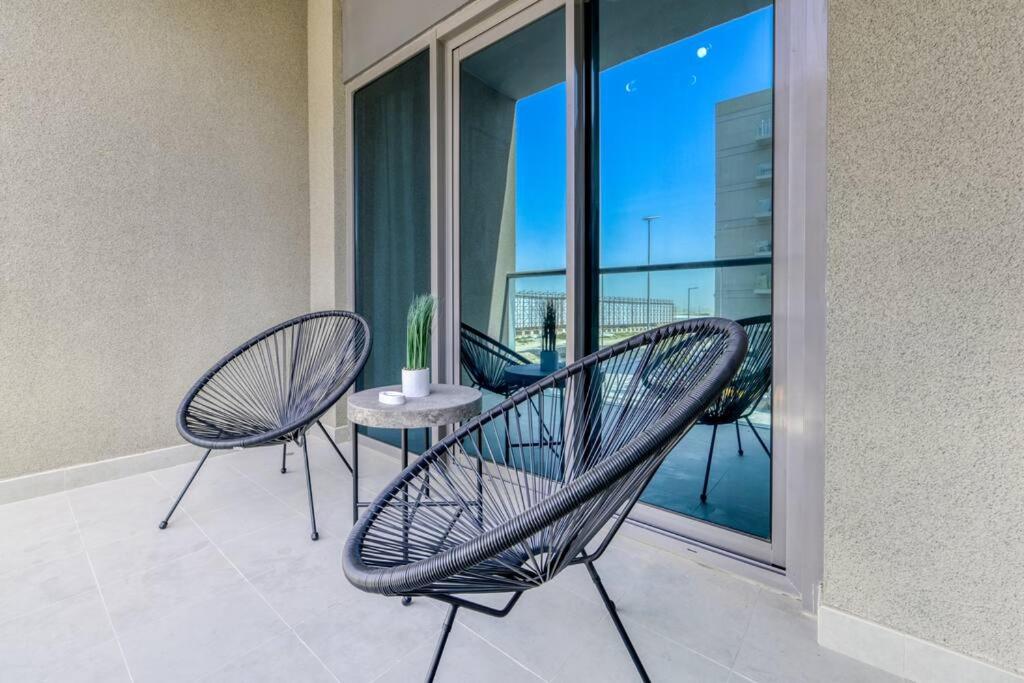 Chic spacious 1 BR apartment in Dubai South.