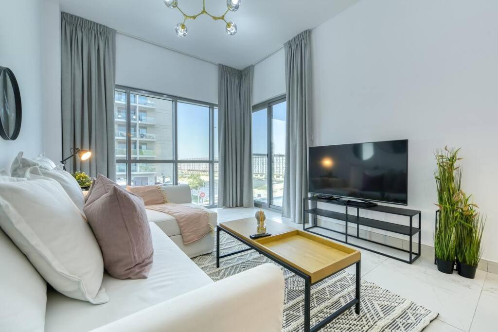 Chic spacious 1 BR apartment in Dubai South.