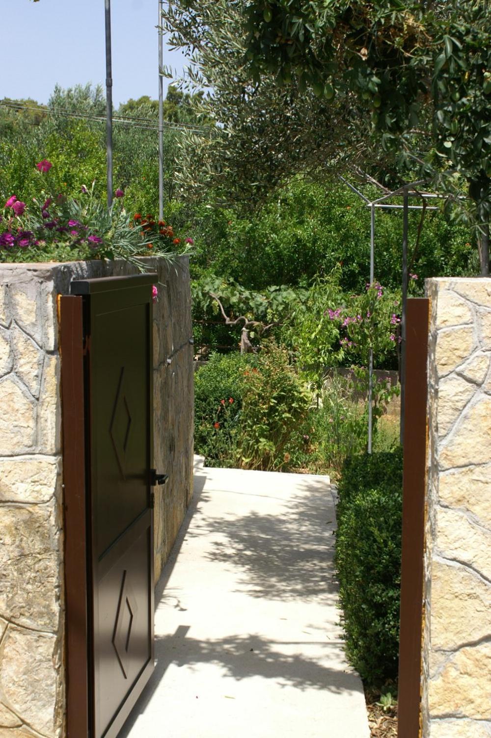 Apartments by the sea Vrgada, Biograd - 4206 view 2