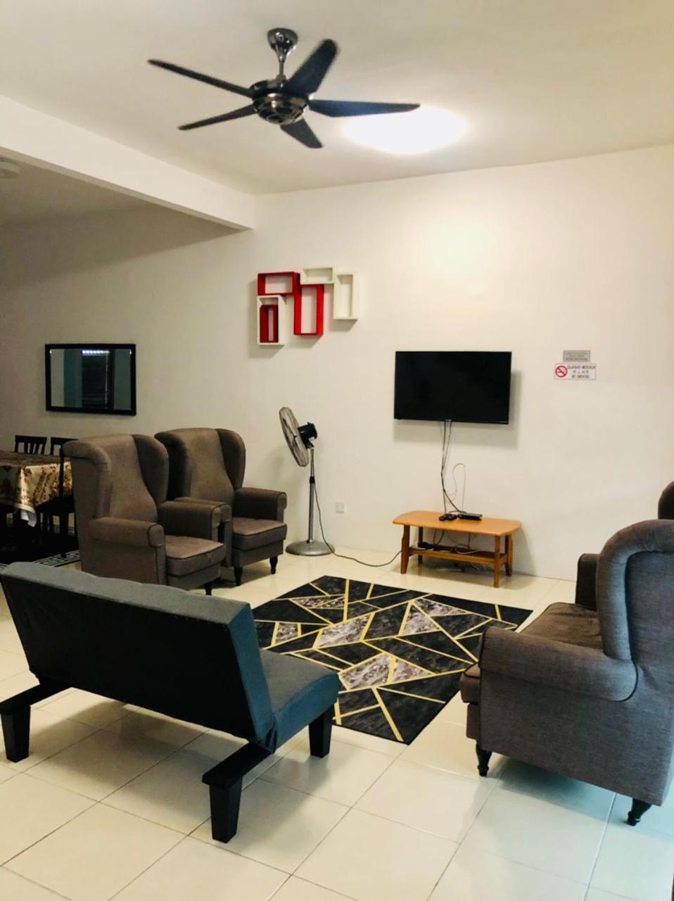 Homestay Cahaya 1 Seri Iskandar photo 5