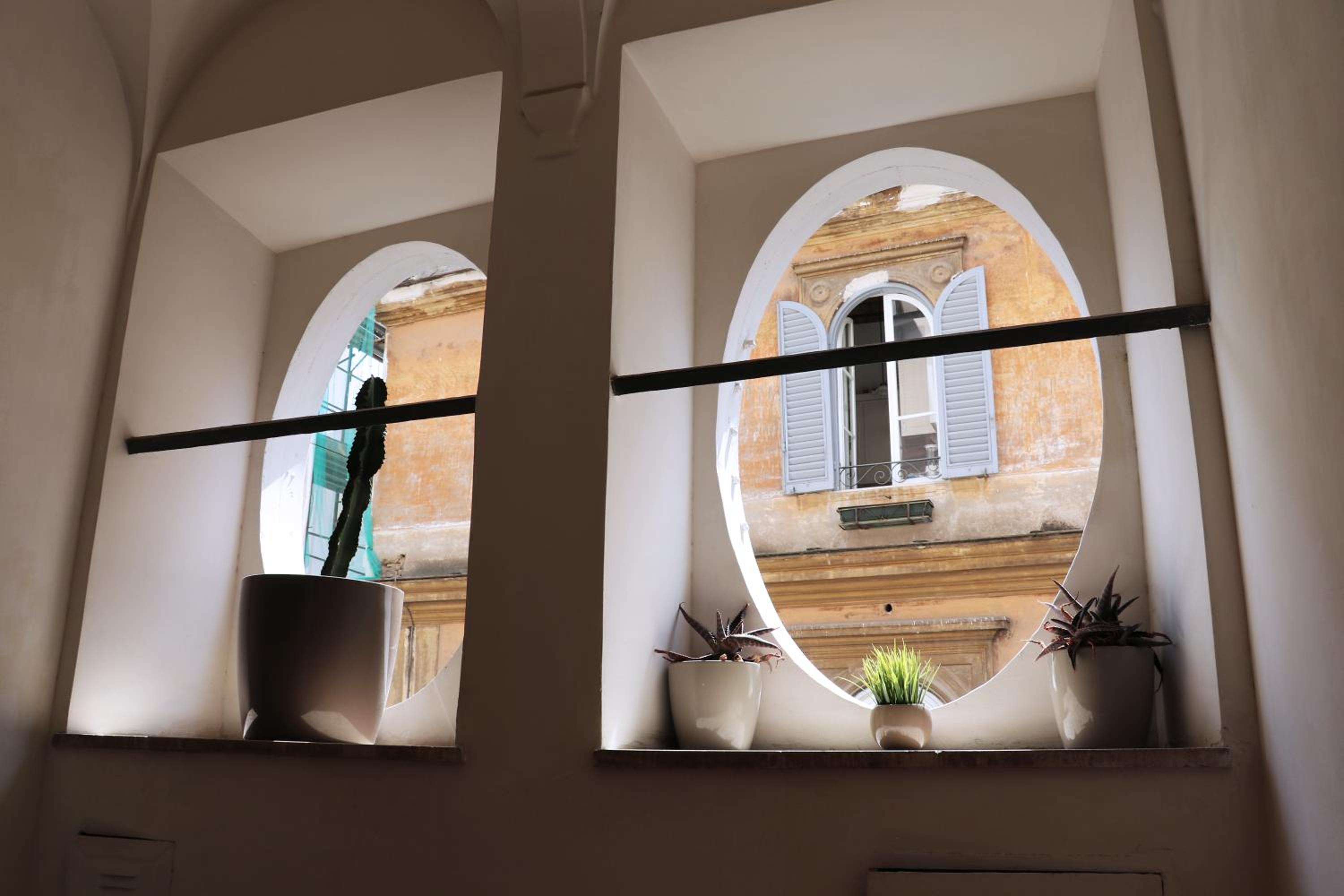 Best Authentic Apartment Monti 5 mins from Colosseum