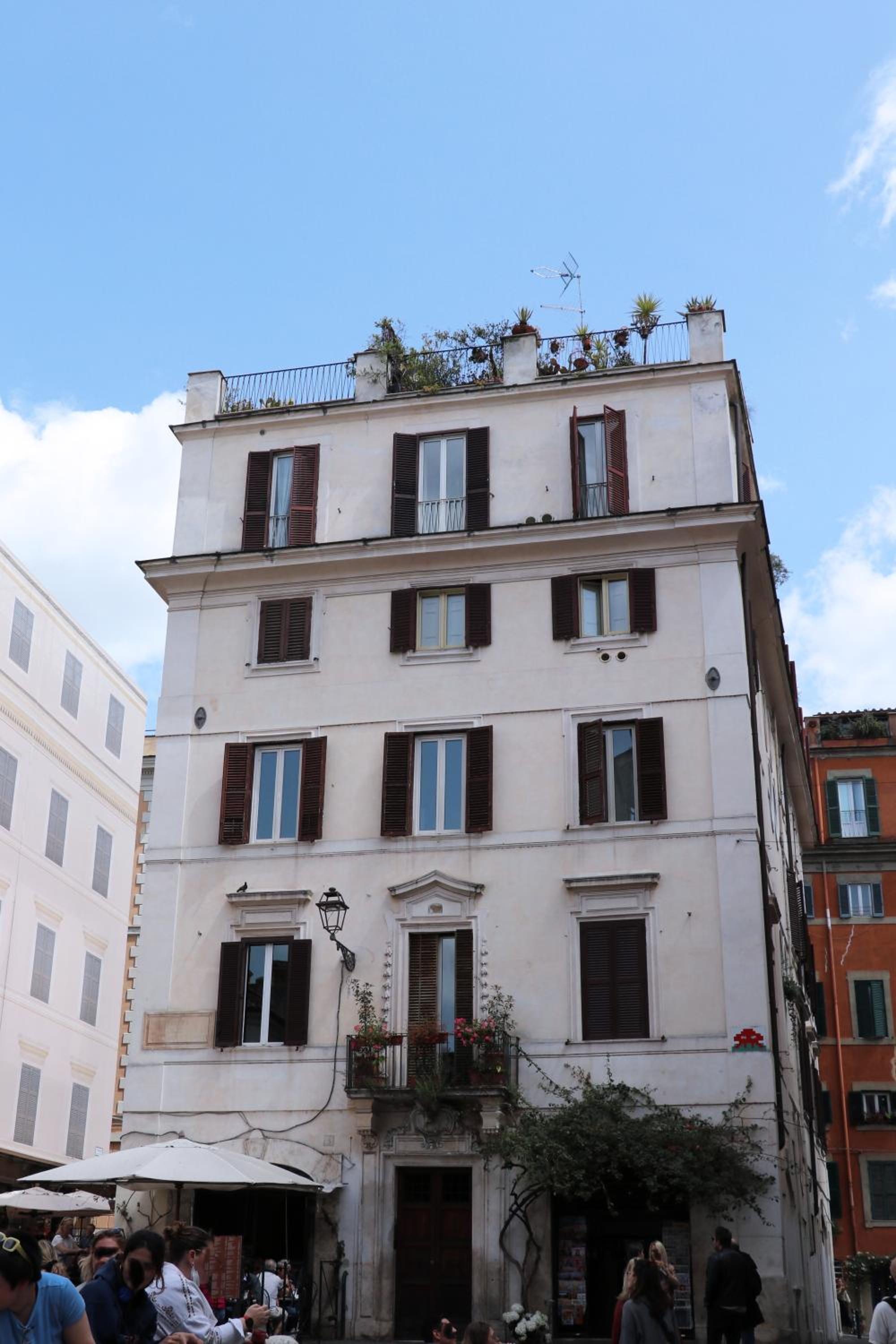 Best Authentic Apartment Monti 5 mins from Colosseum