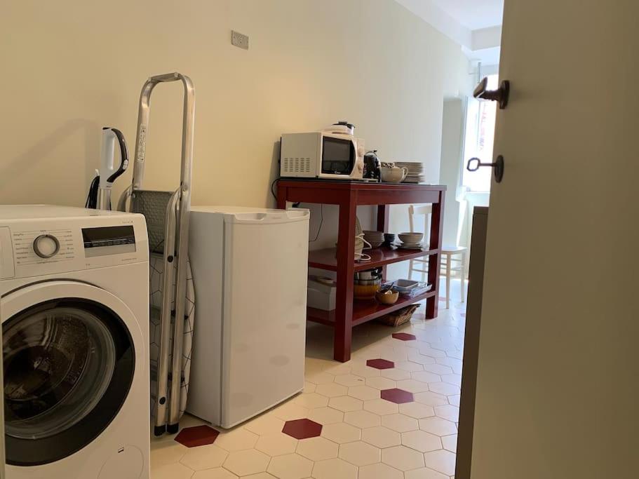Best Authentic Apartment Monti 5 mins from Colosseum