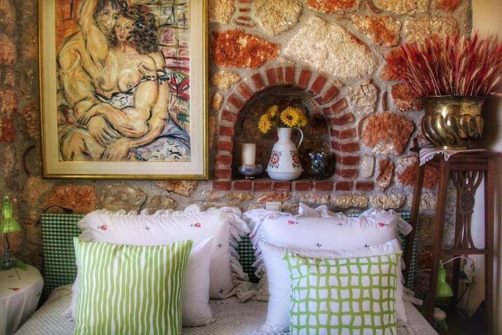 - Ta Petrina - Traditional Stone-built Villa
