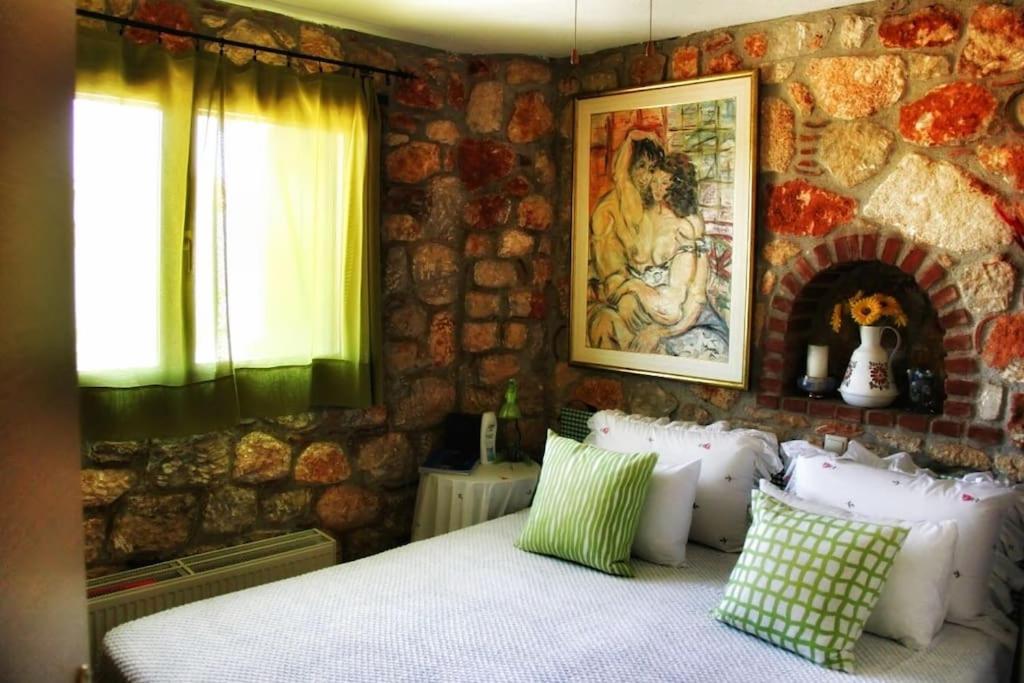 - Ta Petrina - Traditional Stone-built Villa