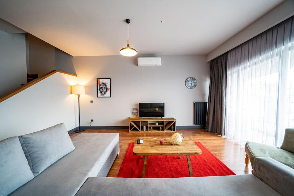 Superior, dublex residence,7/24 Security,2 bedroom ( Benesta 231 )