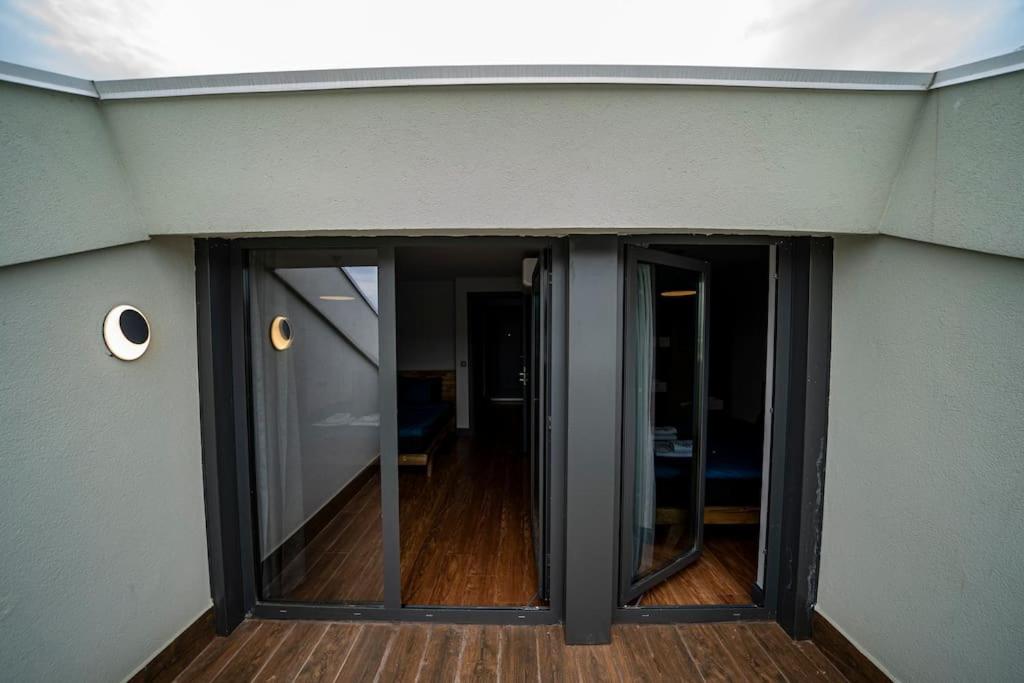 Superior, dublex residence,7/24 Security,2 bedroom ( Benesta 231 )