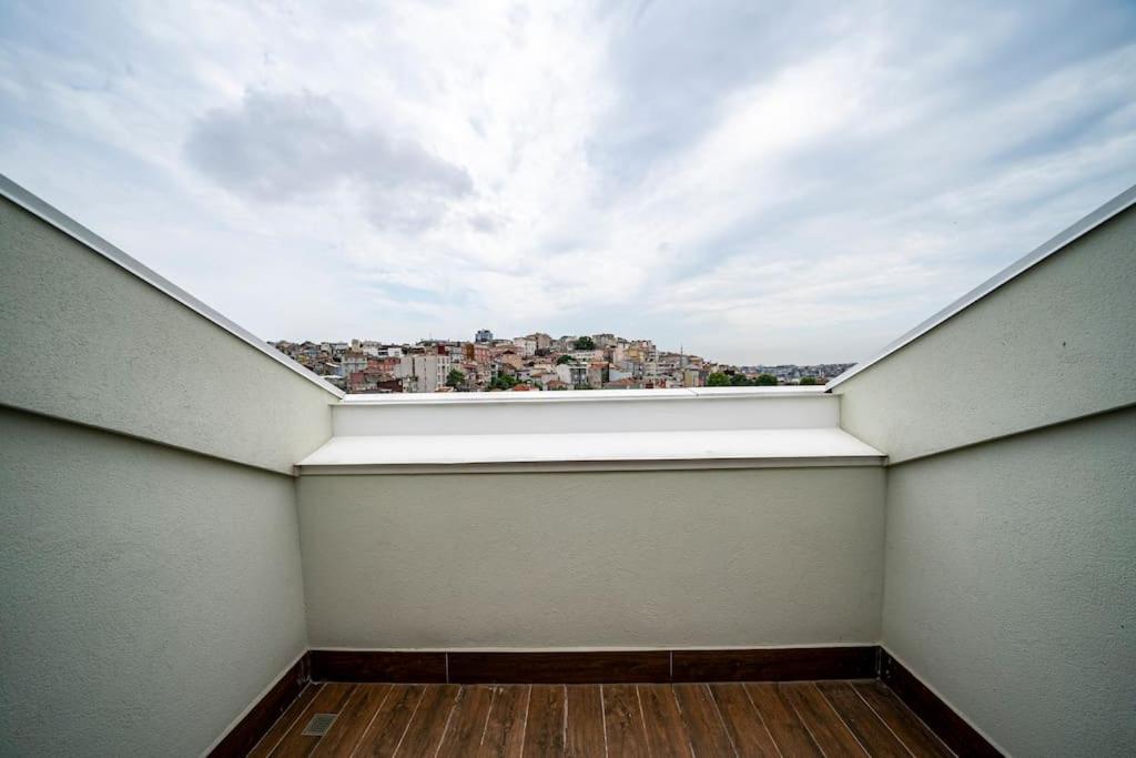 Superior, dublex residence,7-24 Security,2 bedroom BNS206