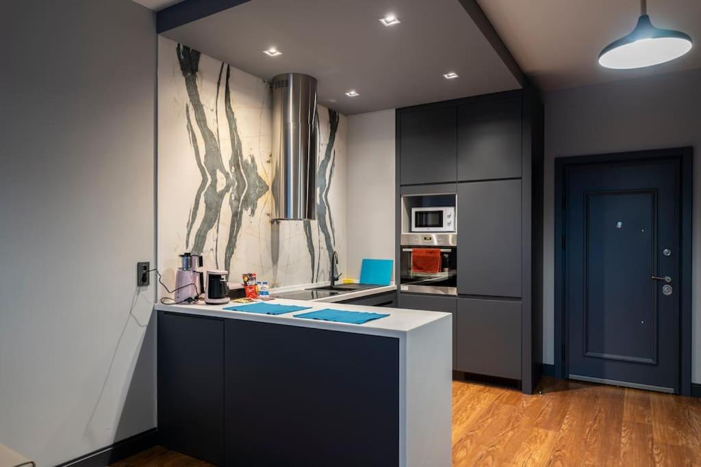 Superior, classy residence,7/24 Security,2 bedroom ( Benesta 45 )