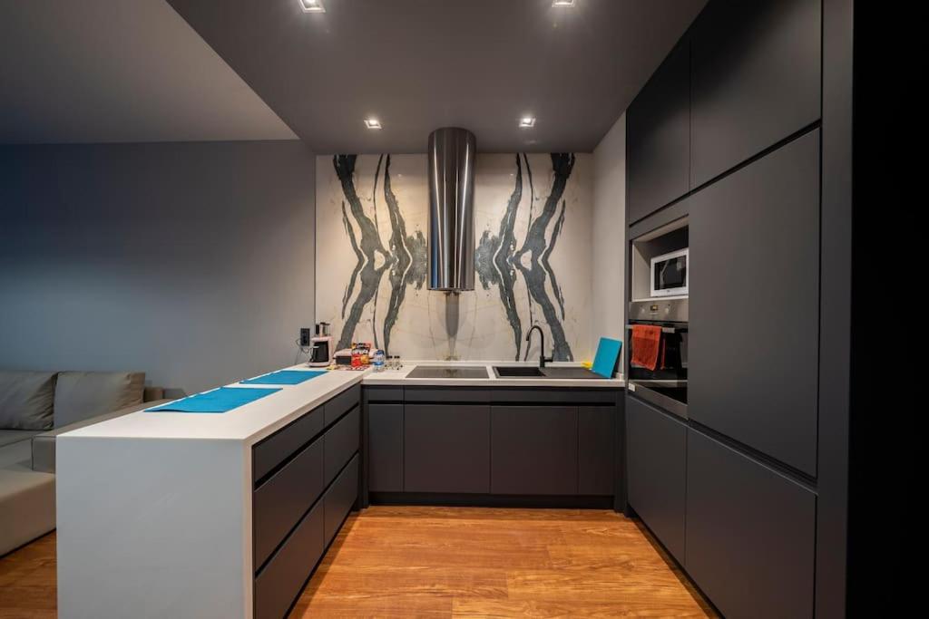 Superior, classy residence,7/24 Security,2 bedroom ( Benesta 71 )