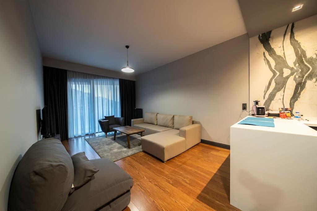 Superior, classy residence,7/24 Security,2 bedroom ( Benesta 138 )
