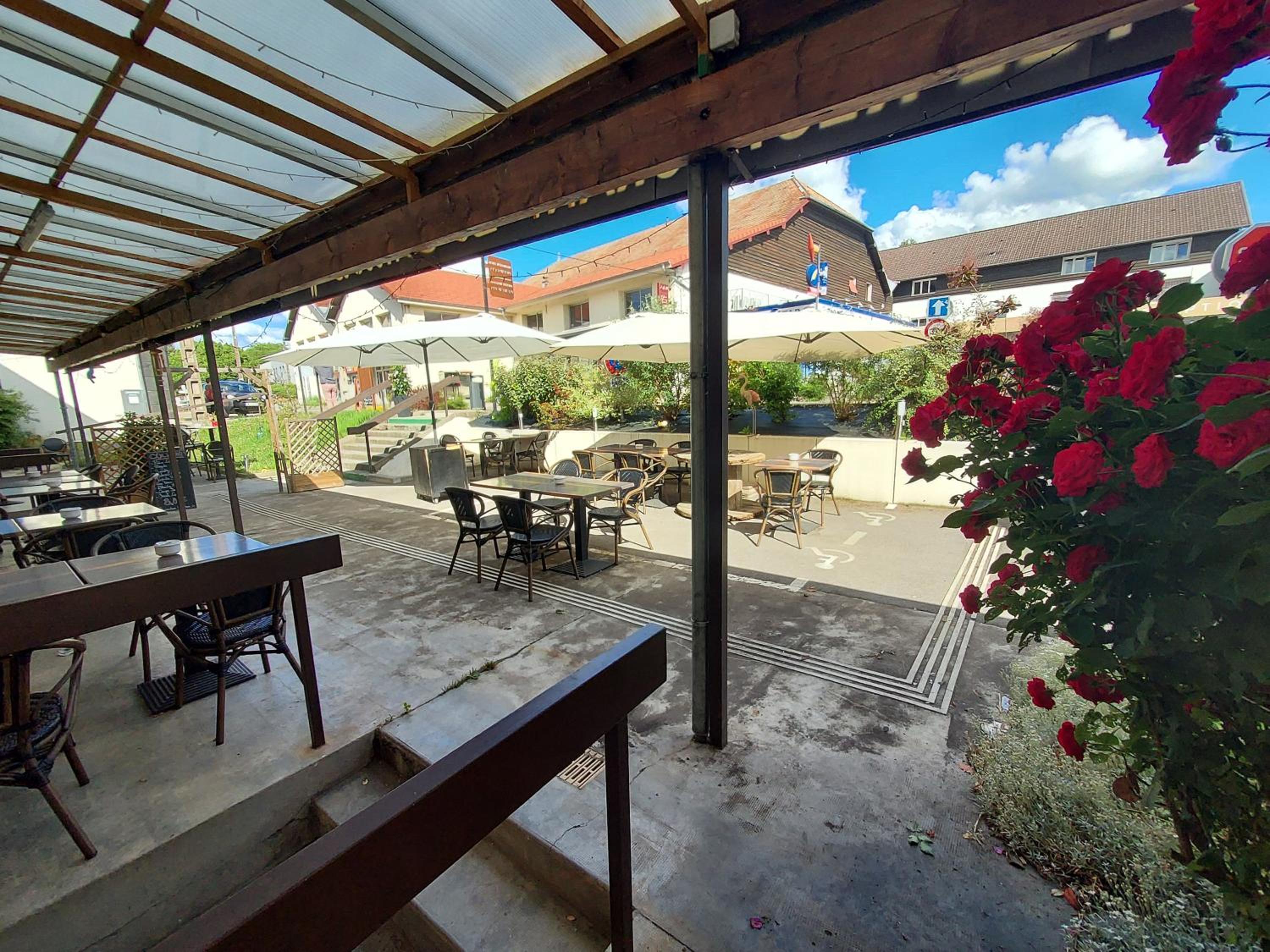 outdoor BBQ area