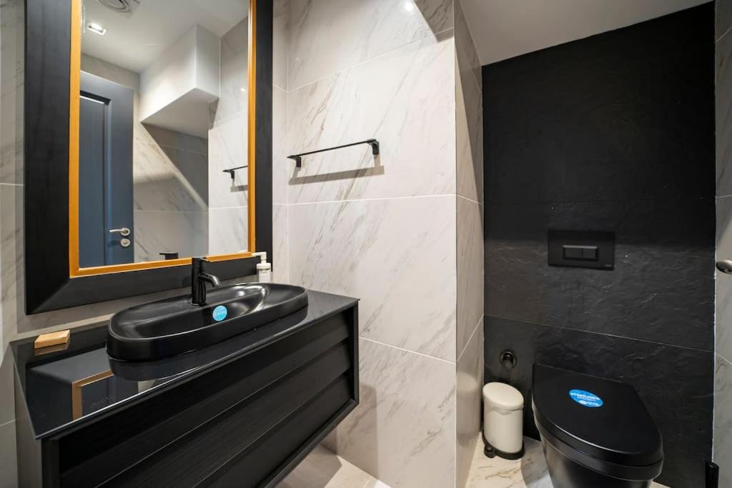 Superior, classy residence,7/24 Security,2 bedroom ( Benesta 205 )