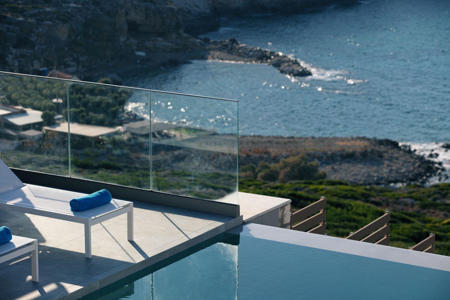 Villa Balance, Unwind with Panoramic Sea Views, by etouri
