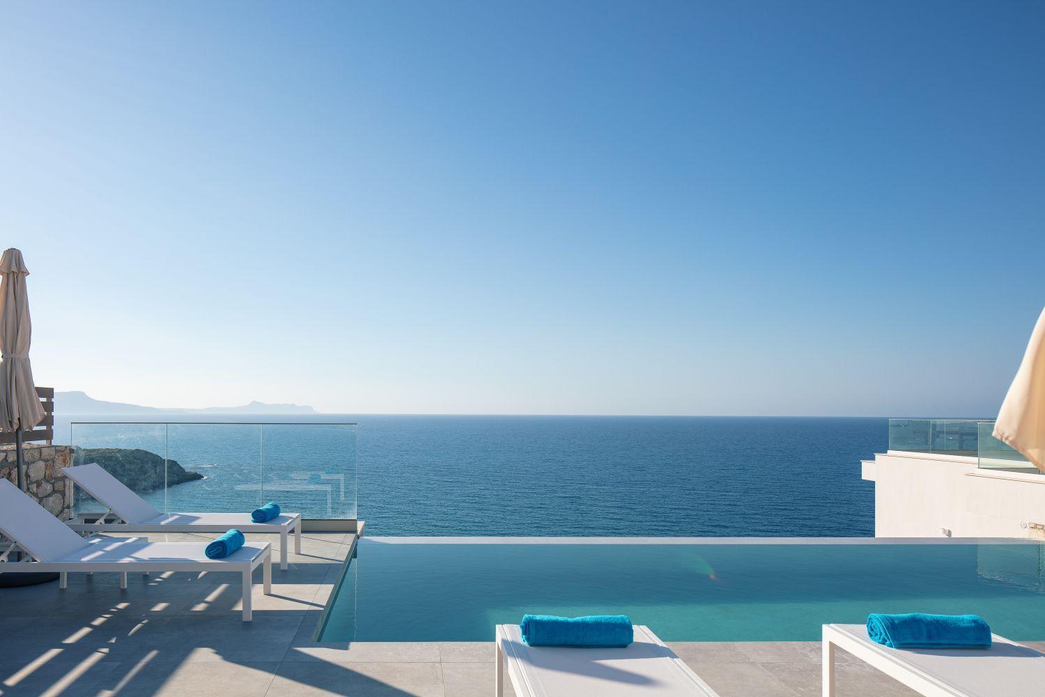 Villa Balance, Unwind with Panoramic Sea Views, by etouri