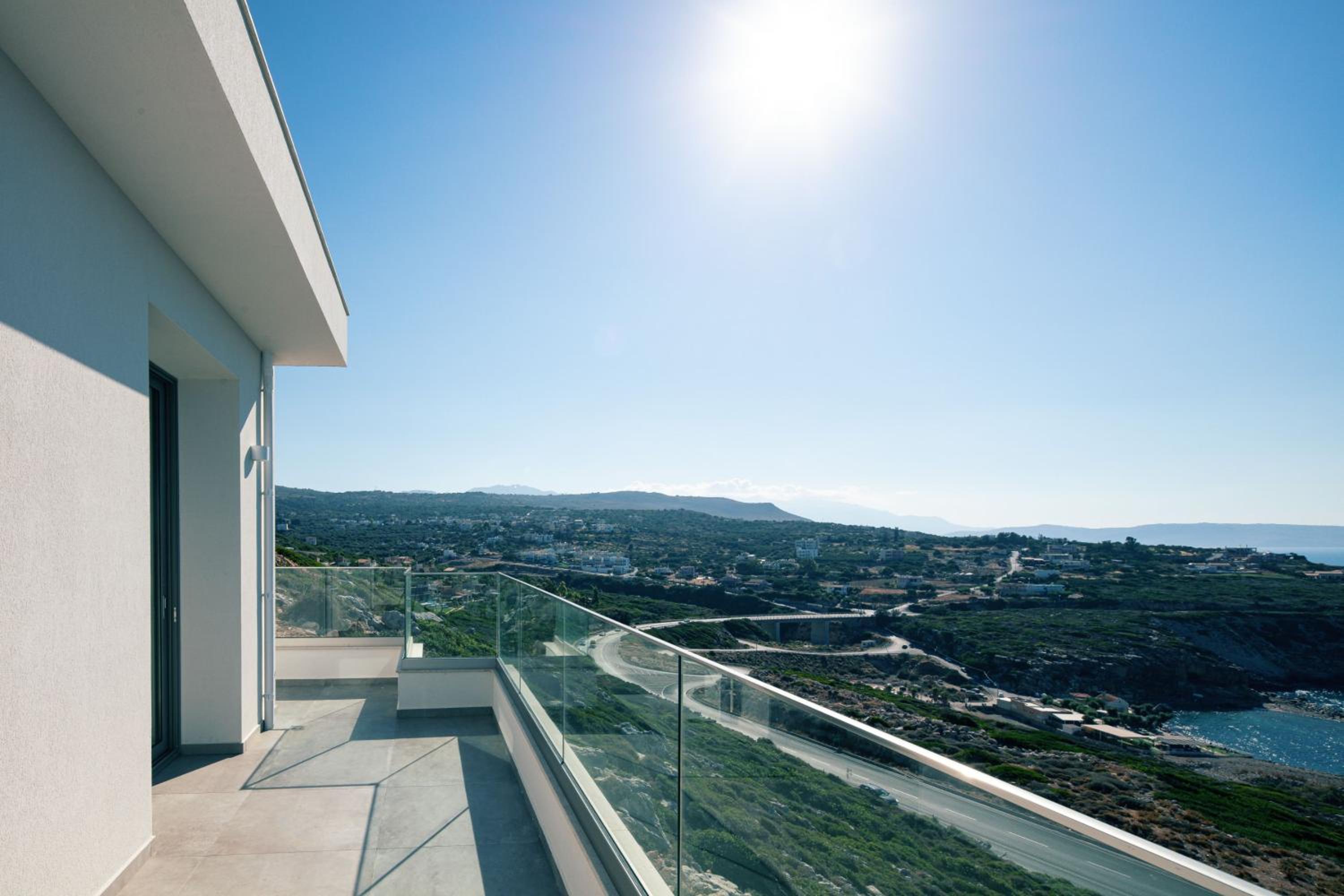 Villa Balance, Unwind with Panoramic Sea Views, by etouri