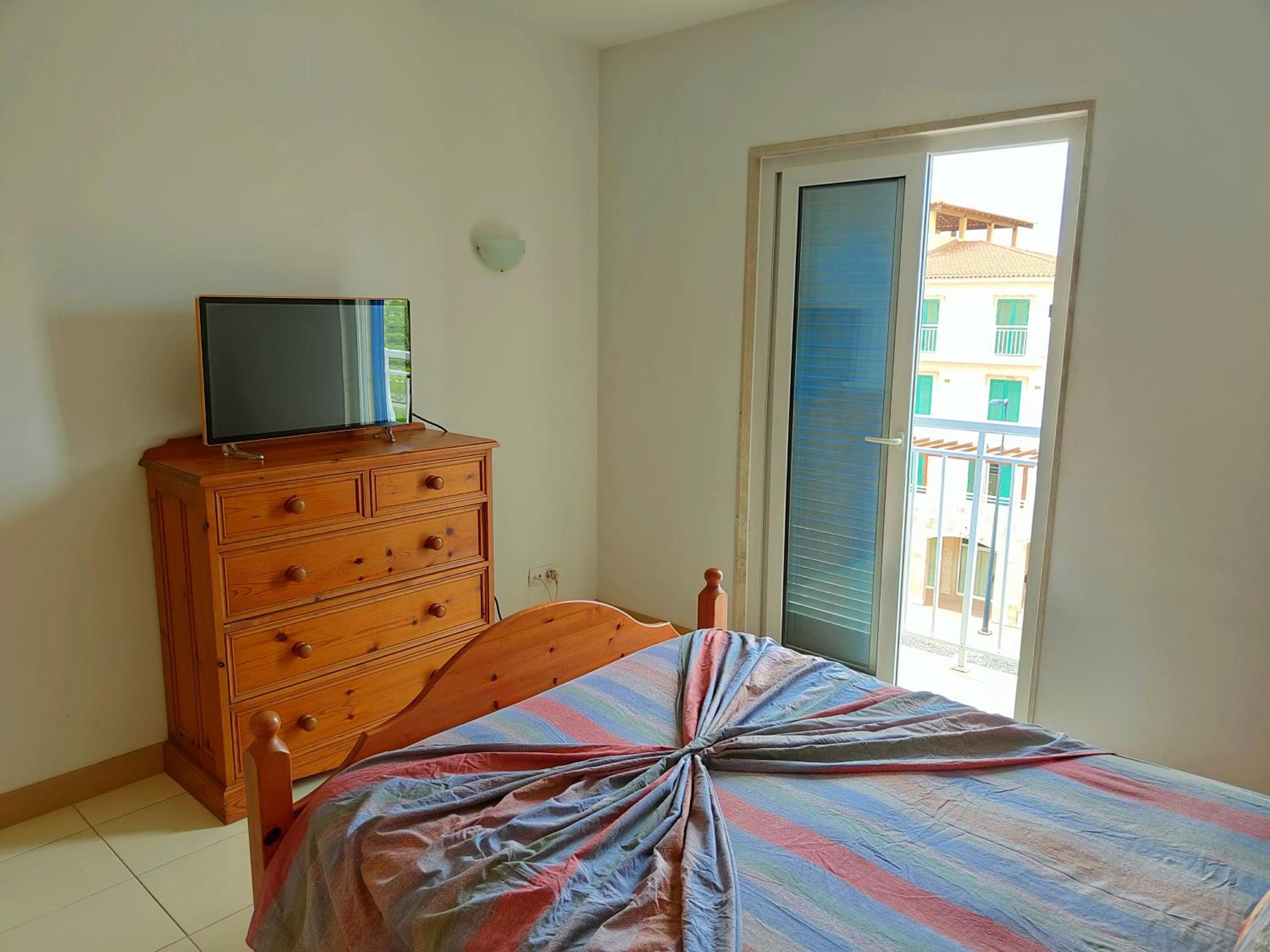 AH - Vila Verde Private Apartment
