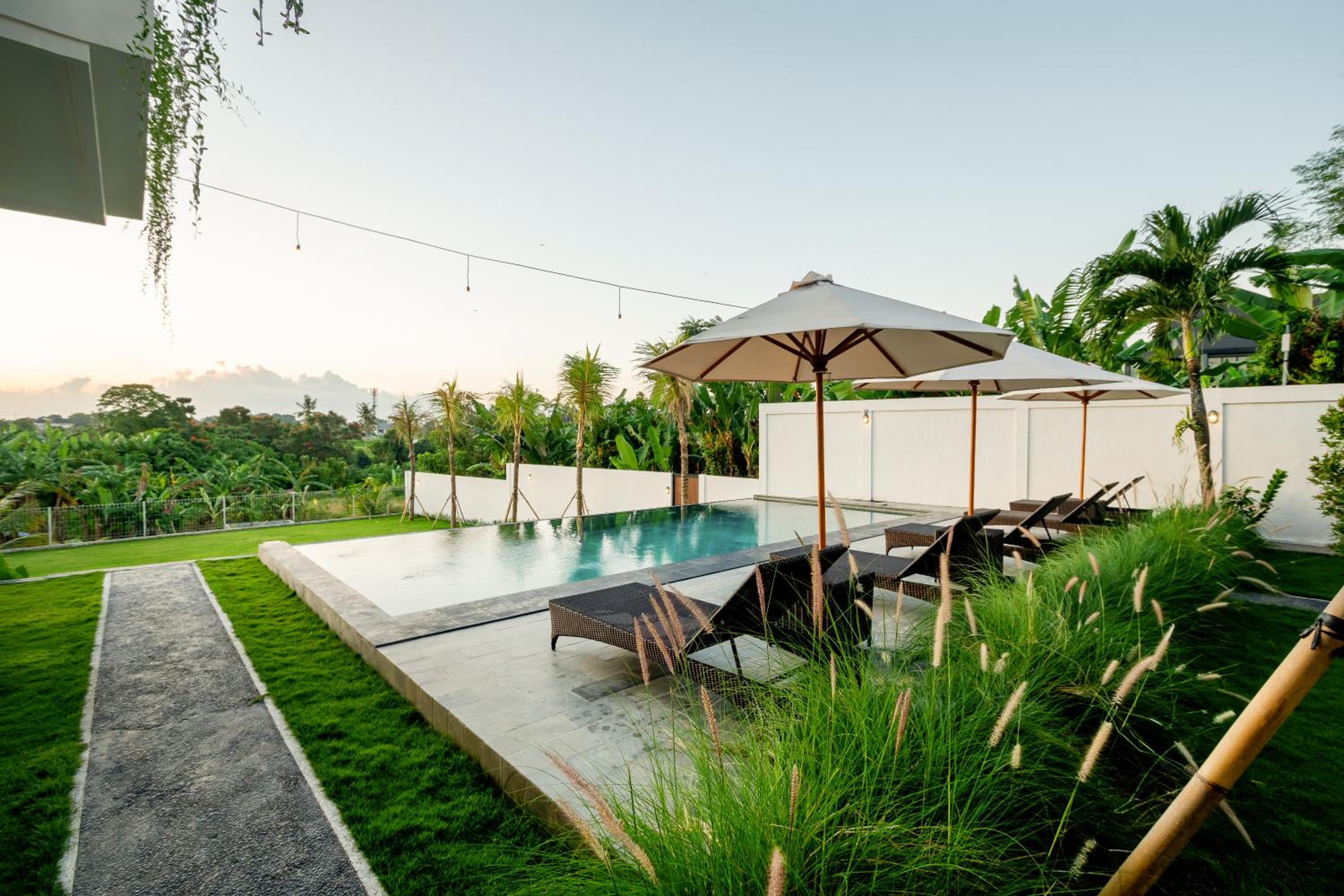 Eden Guest House Canggu view 2