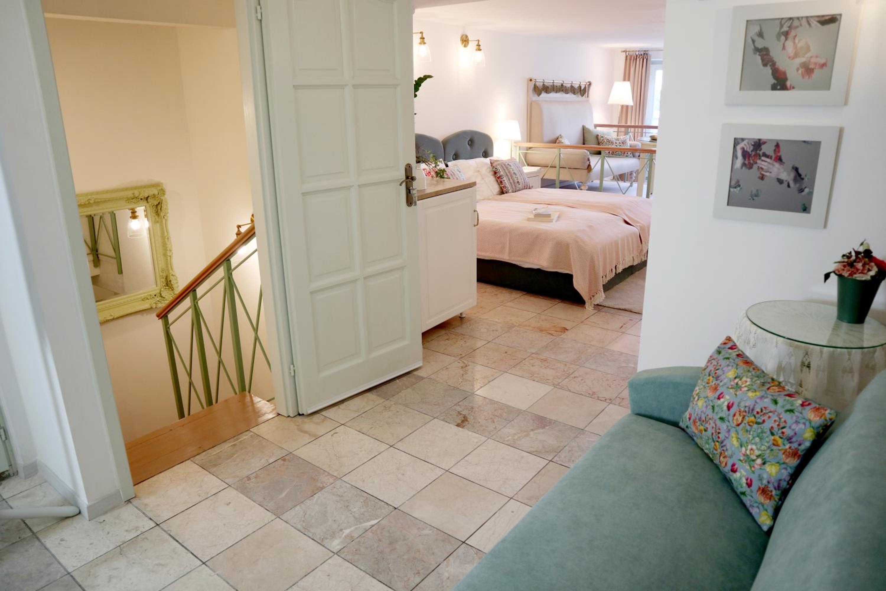 Photo 50