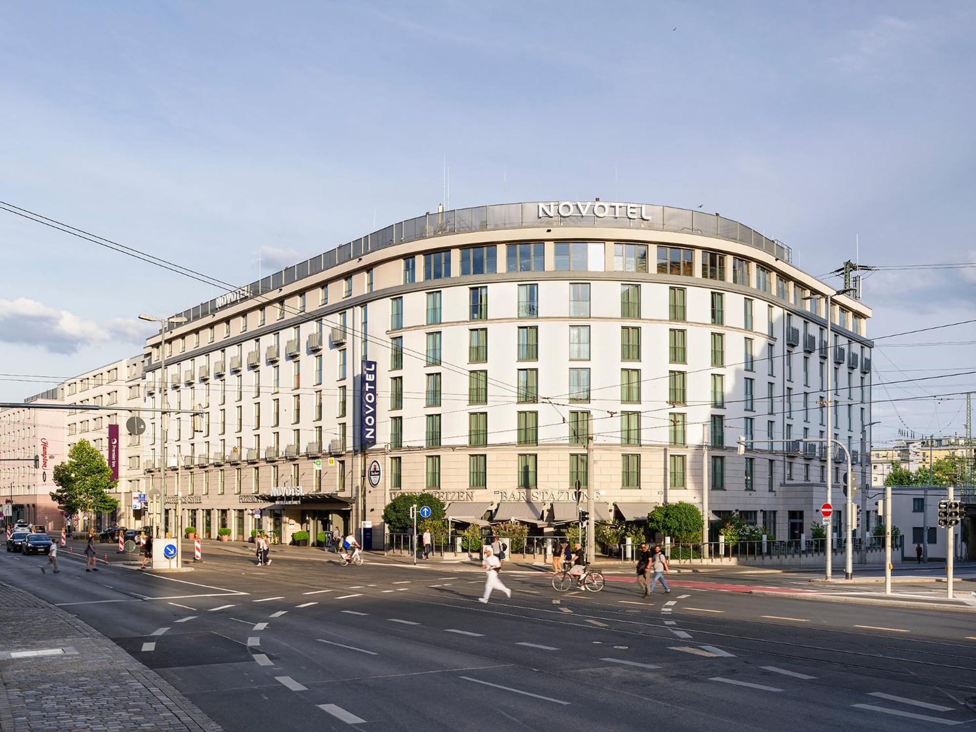 Hotel Novotel Nuernberg Centre Ville - Image 1