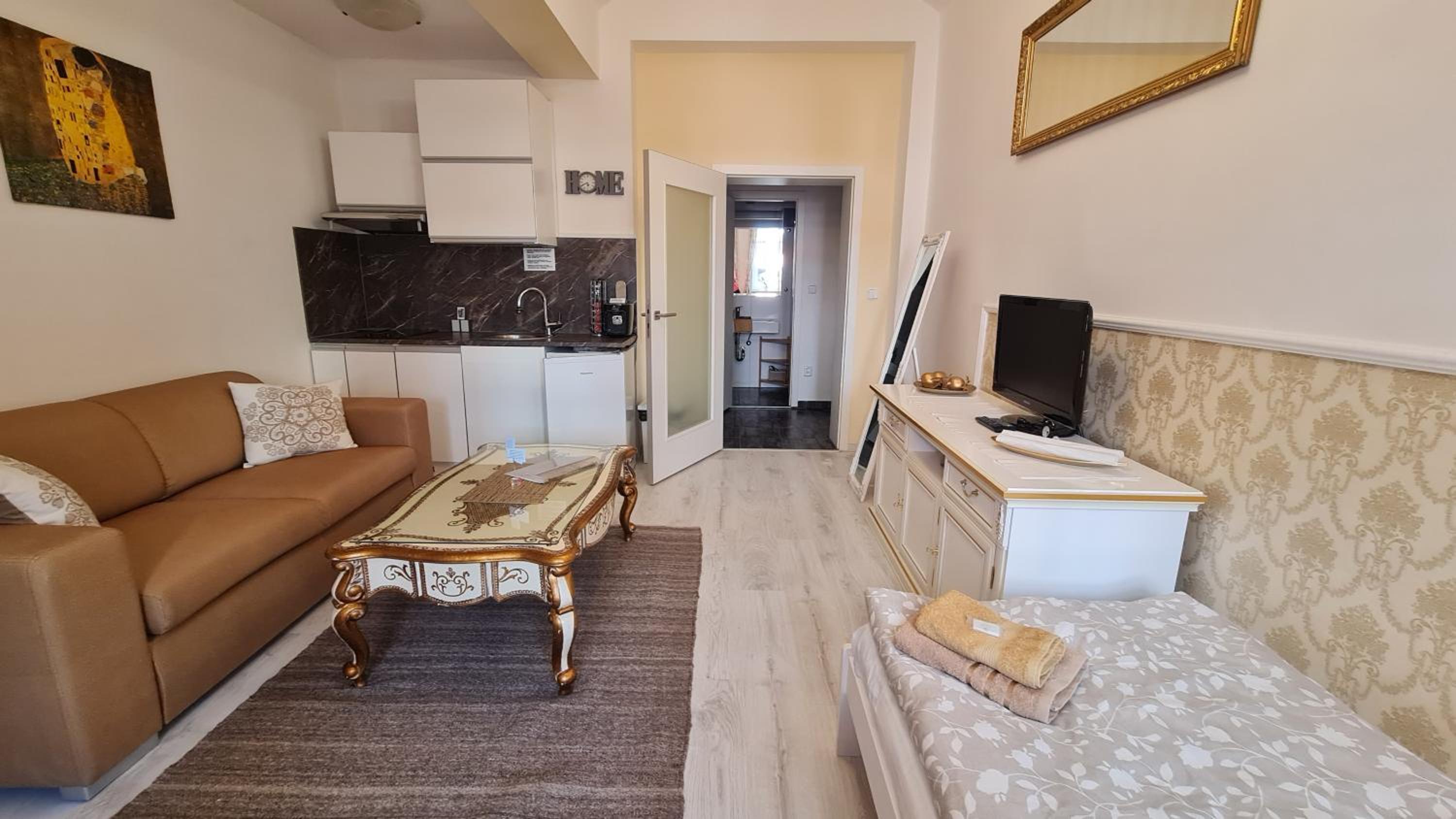 Studio near Congress Centre II.