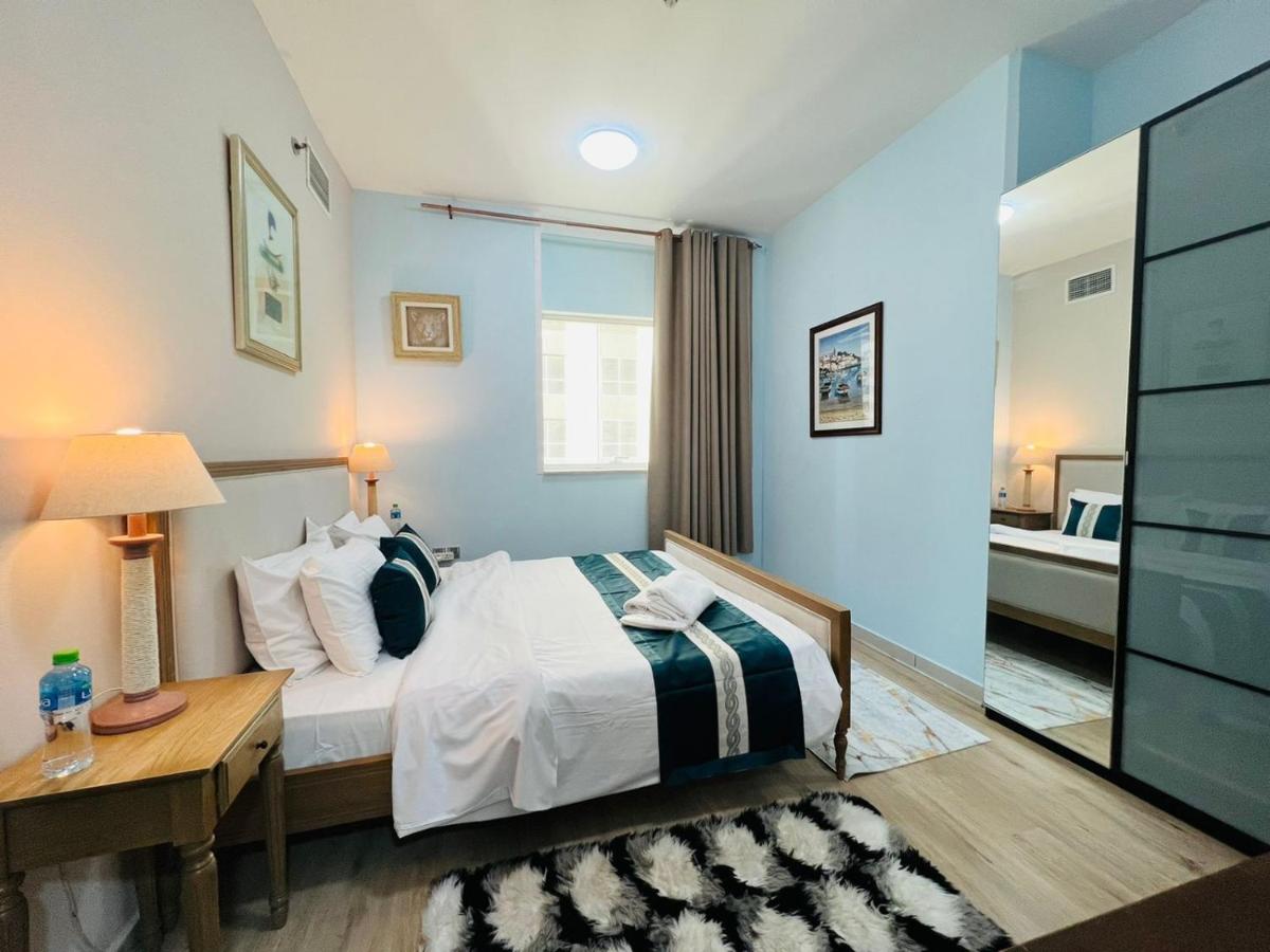 Entire private self catered sea view Apartments marina