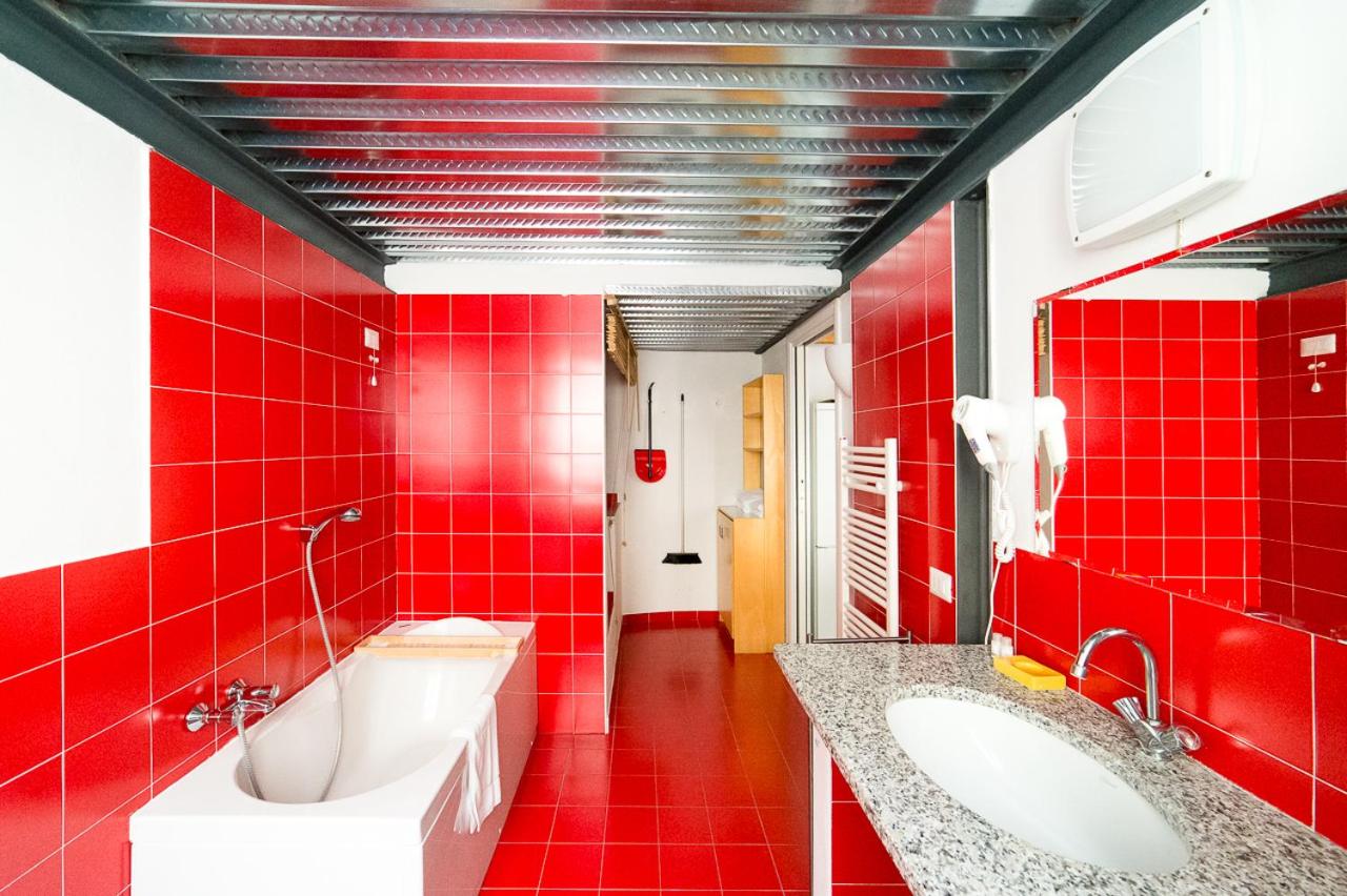Hbhall Residenze Darsena
