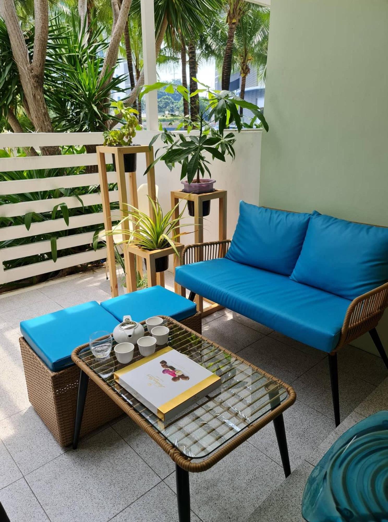 Manila Urban Resort at Azure