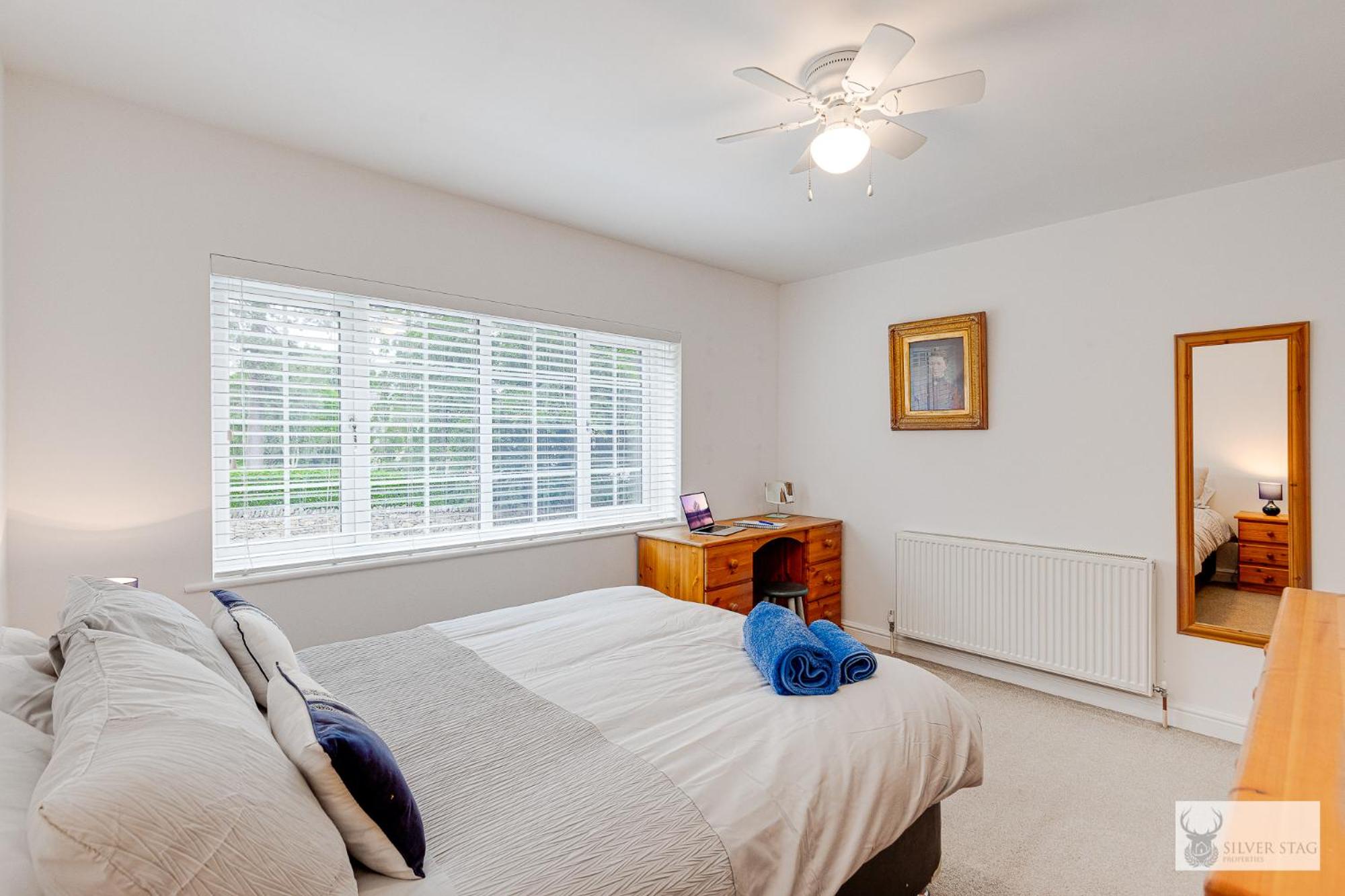 Silver Stag Properties Large 4 bed Property