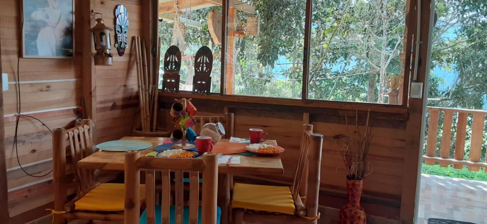 LA CASA DEL BOSQUE Via SALADITO