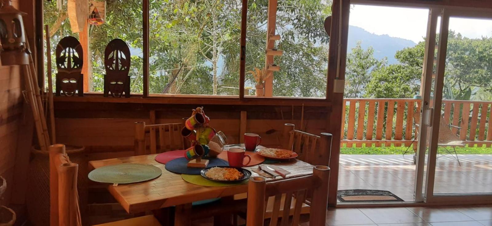 LA CASA DEL BOSQUE Via SALADITO