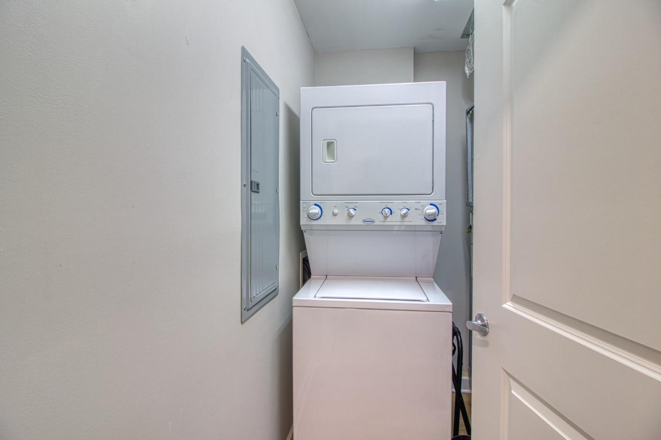 Fantastic Location! River and Mountain Views 2BR/2BA Sleeps 6 view 5